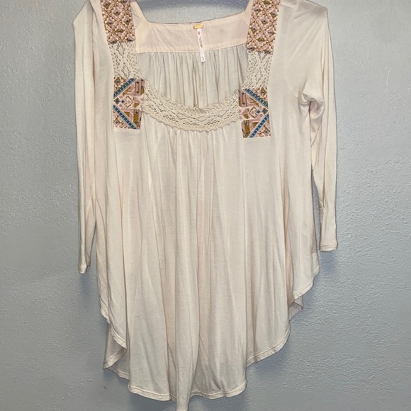 Free People Tops - Free People Size XS Cream 3/4 Sleeve Embroidered Embellished Boho Tee 4767